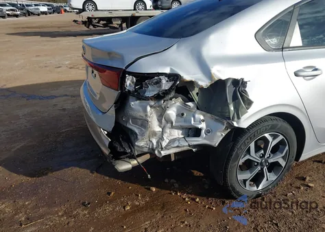 2019 Kia Forte Lxs z USA, uszkodzony, nr VIN 3KPF24AD7KE070117